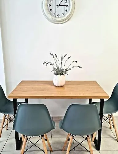 Ivanna Apartment Nea Moudania