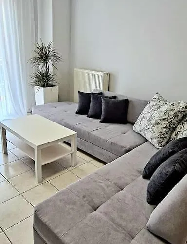 Ivanna Apartment Nea Moudania